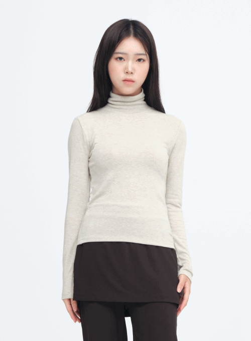 Cut-Out Back top Turtleneck Tee