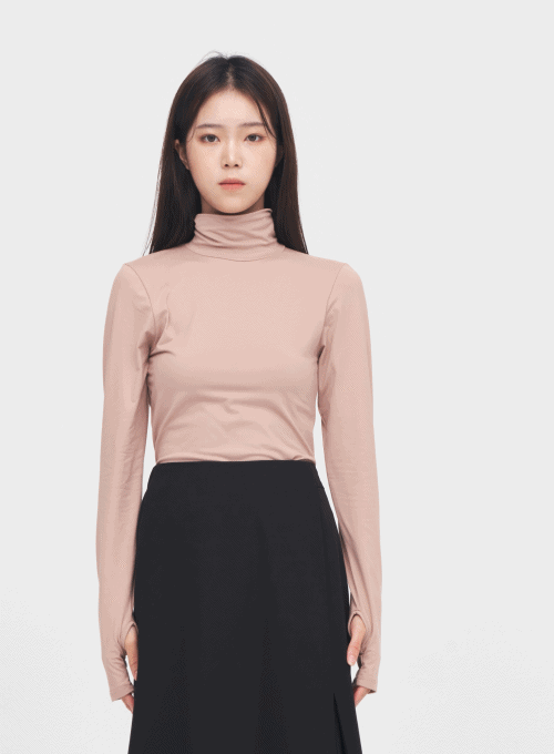 Thumb Hole Turtleneck Neck Tee