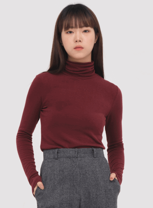 Open-back Turtleneck Top