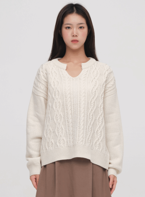 V-Neck Twist Cable Pattern Knit