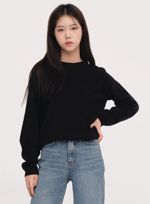 Round Neck Knit