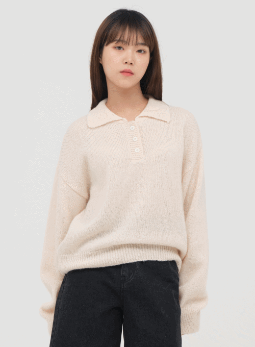 Knit Pullover with Collar