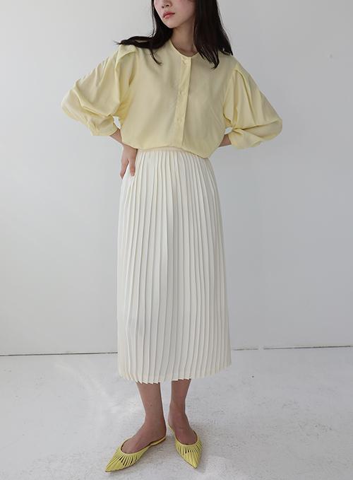 Milky Pleated Skirt