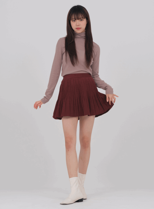 Pleated Knit Mini Skirt