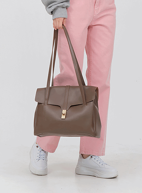 Big Square Buckle Shoulder Bag OA04