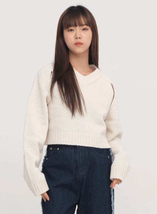 Shoulder Cut-Out Knitwear