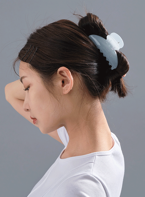 Gummy Bear Hair Claw CM10