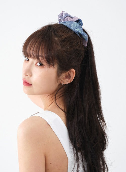 Graphic Scrunchie CA29