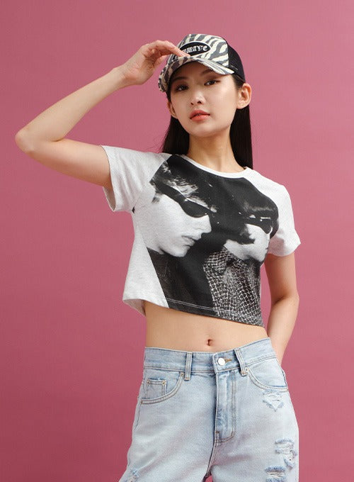 Retro Graphic Print Crop Top Cy24