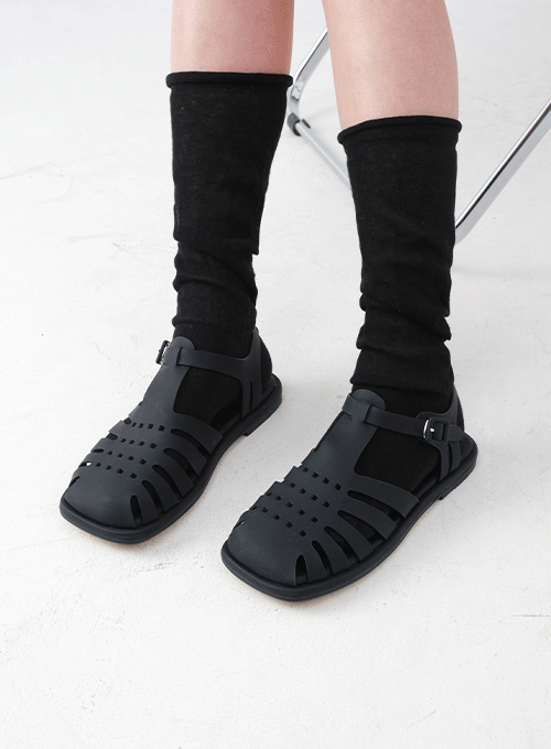 Closed Toe Flat Gladiator Sandals CM3