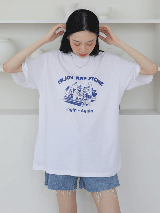 Short Sleeve T Shirt with Graphic Print F25