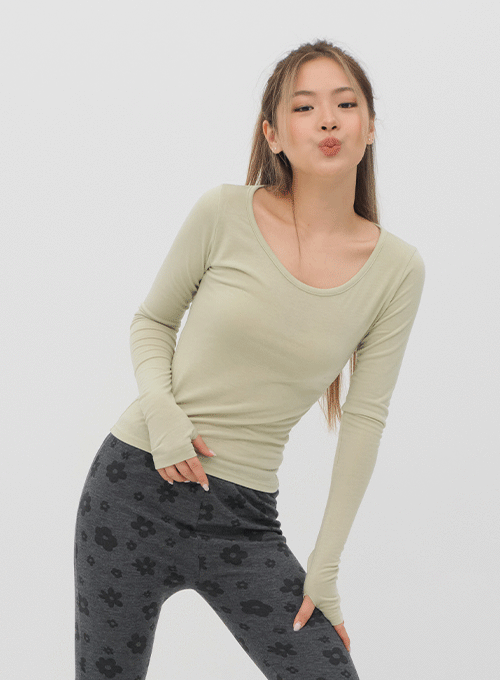 Scoop Neck Long Sleeve T Shirt CM8