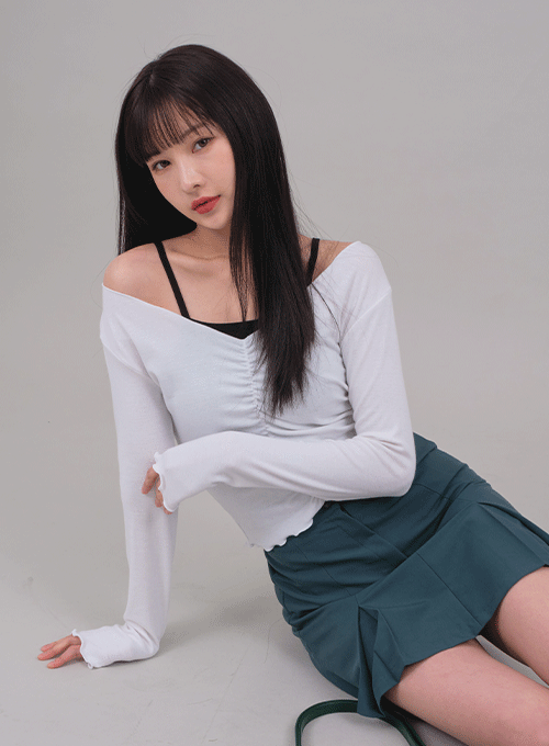 Cropped Long Sleeve Top with Front Shirring C2701