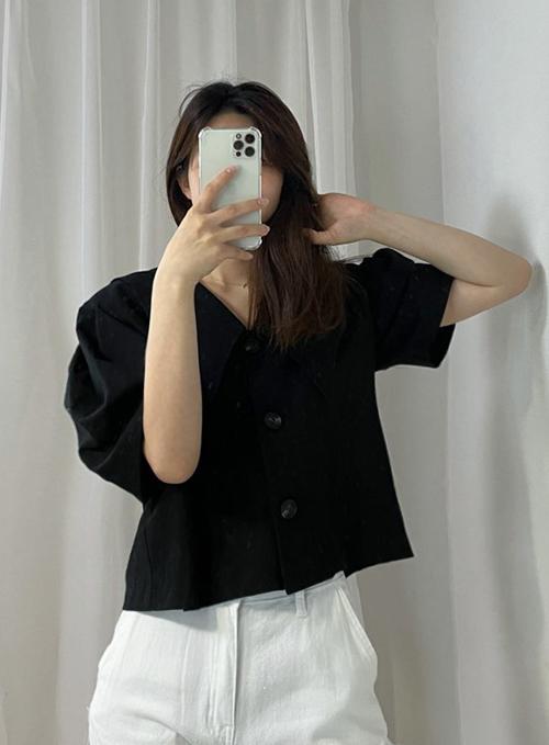 Wide Collar Puff Sleeve Blouse