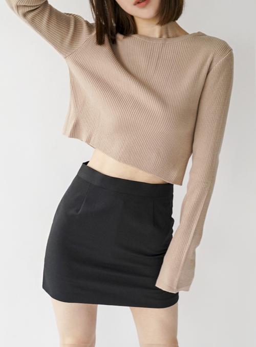 Cropped Round Neck Rib Knit