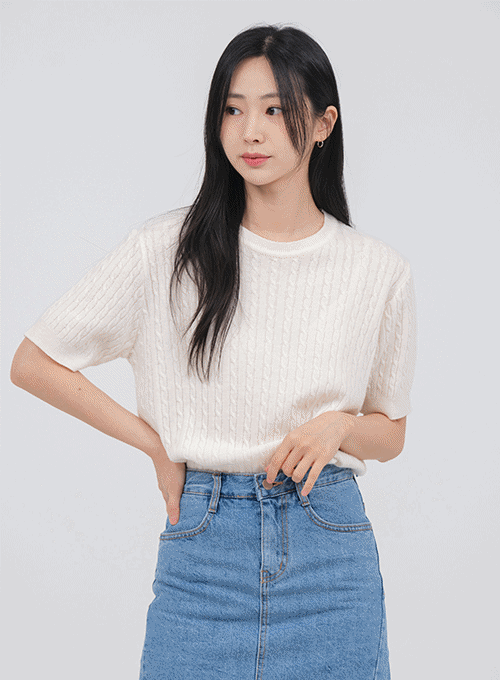 Short Sleeve Cable Knit U2202