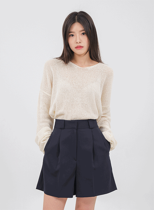 V Neck Relaxed Fit Sheer Knit OM21