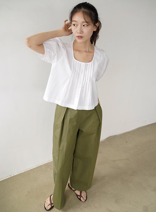 Puff Pintuck Cropped Blouse