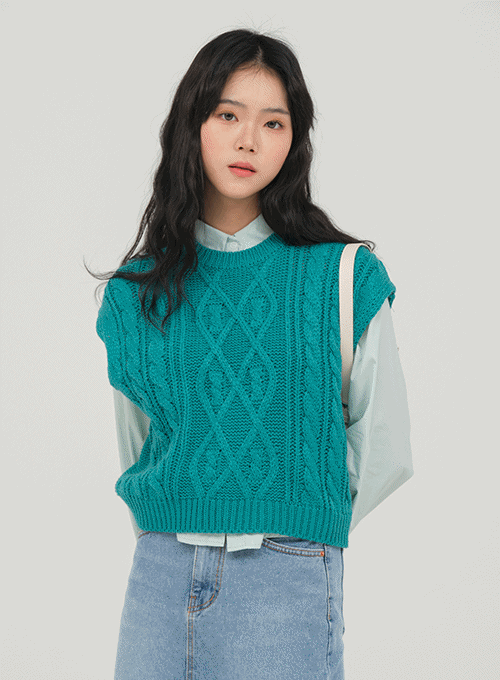 Cable Knit Vest