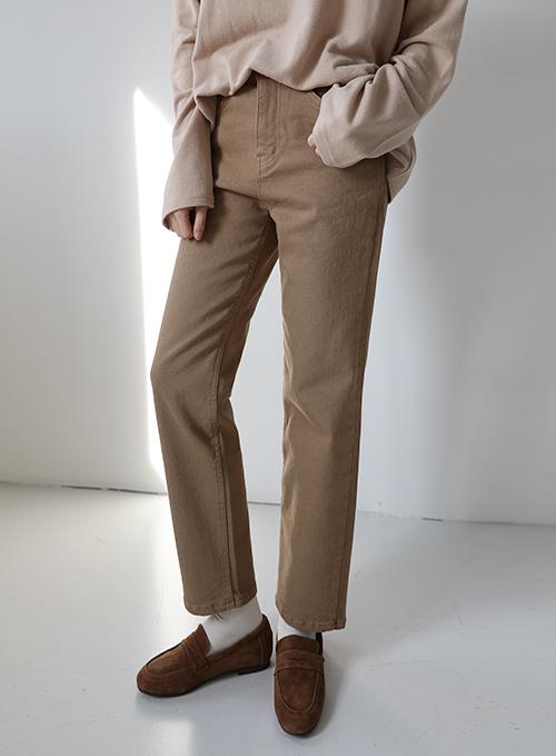 Essential Straight Fit Pants