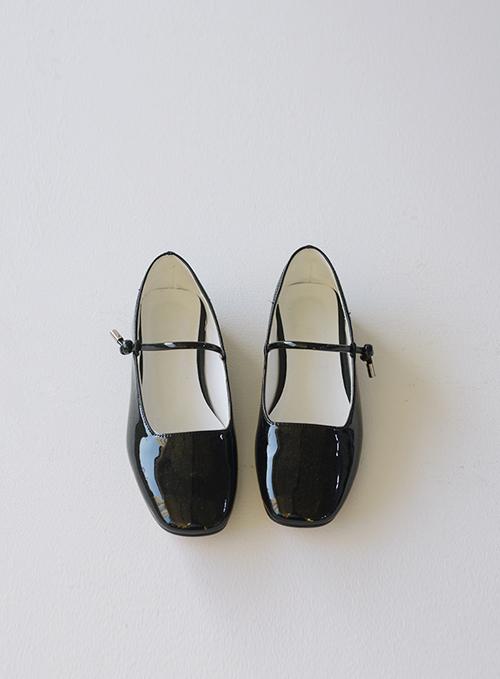 Enamel Flat Shoes