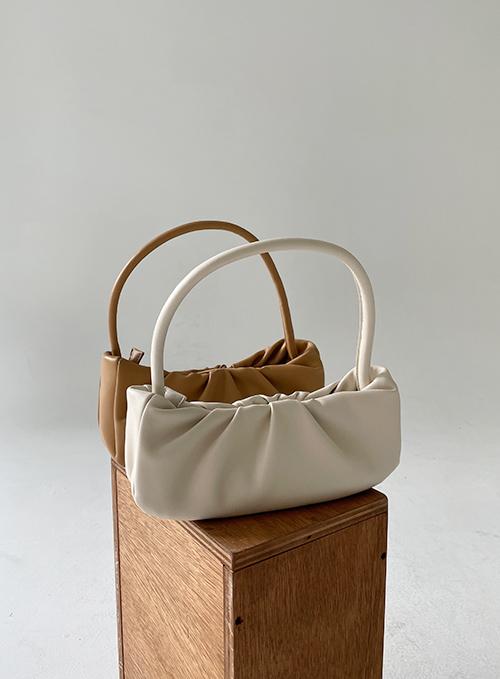 Square Shirring Shoulder Bag