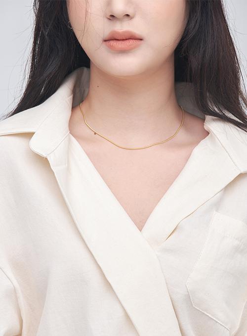 Slim Line Necklace