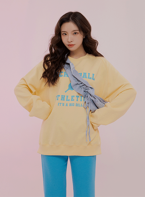 Sweatshirt with Graphic Print B0802