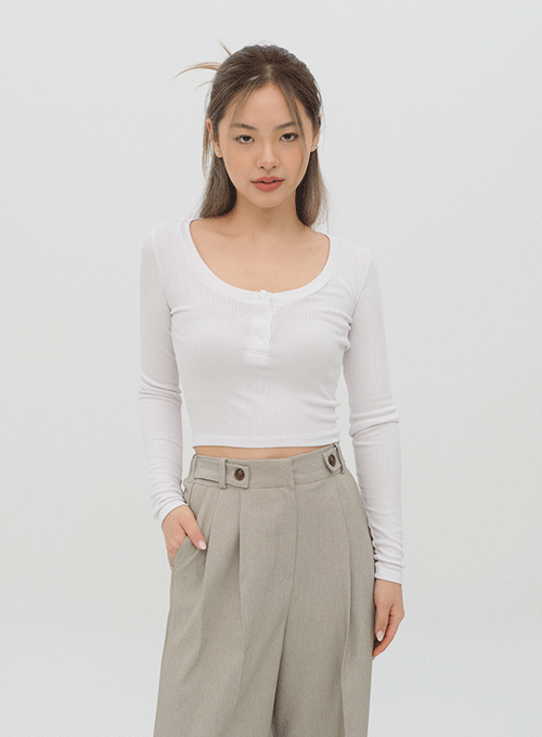 Scoop Neck Long Sleeve T Shirt with Front Buttons CM2