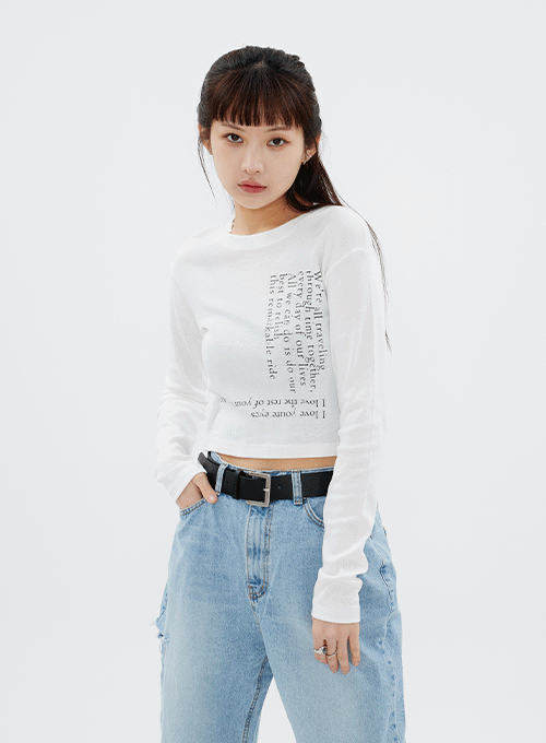 Cropped Long Sleeve T Shirt with Graphic Print CM14