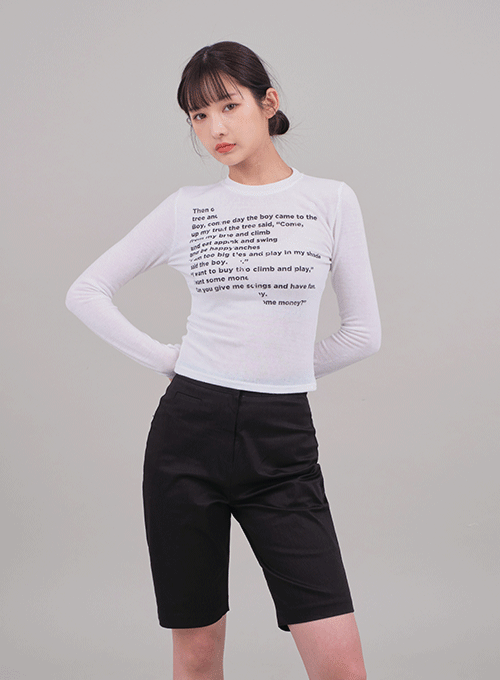 Cropped Long Sleeve T Shirt with Graphic Print