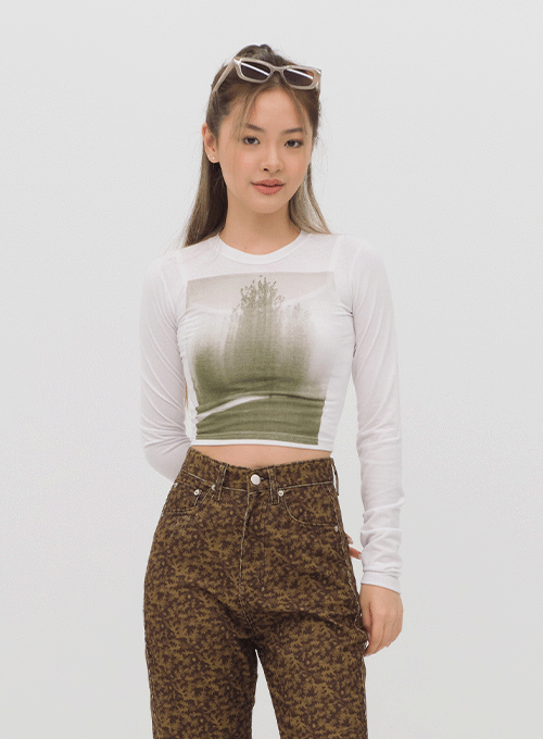 Crop Long Sleeve T Shirt with Graphic Print CM8