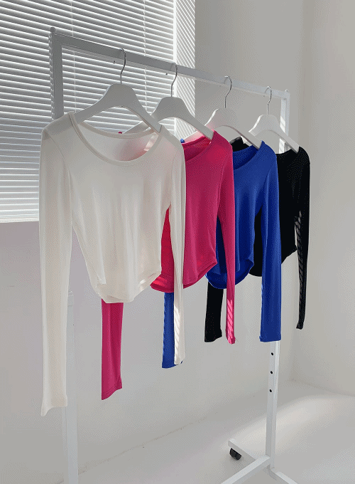 Cropped Scoop Neck Long Sleeve T Shirt IM12