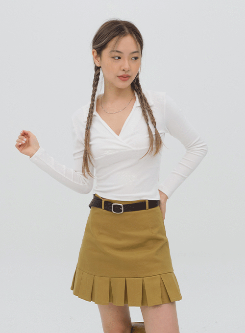 V Neck Cropped Long Sleeve Top F28
