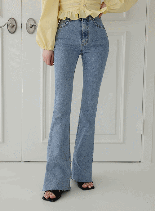 Slim Bootcut Jeans IM28