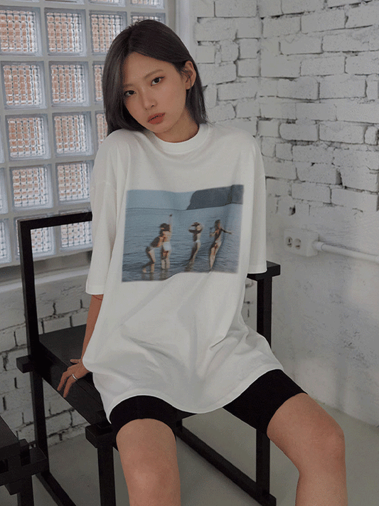 Boxy Fit Short Sleeve T Shirt with Graphic Print CM3