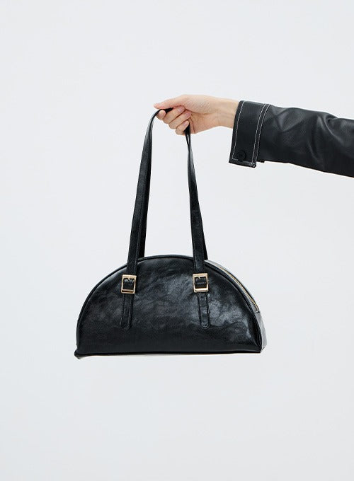 Half Moon Shoulder Bag CM10