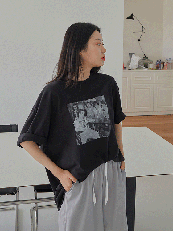 Short Sleeve T Shirt with Graphic Print CCMZ2