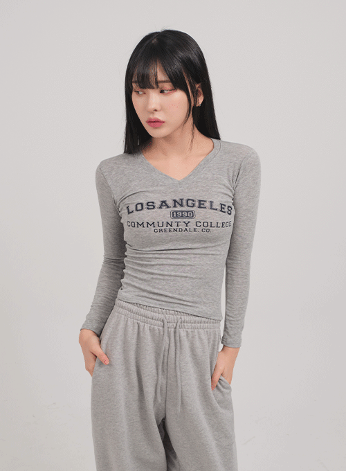V Neck Slim Fit T Shirt with Graphic Print C0302